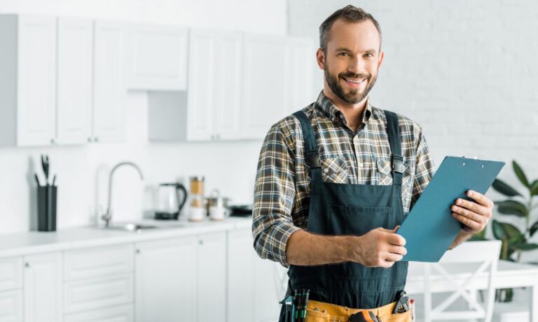 Plumber in Pakenham