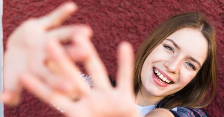 Say Goodbye to Gaps: How Dental Implants Can Change Your Life